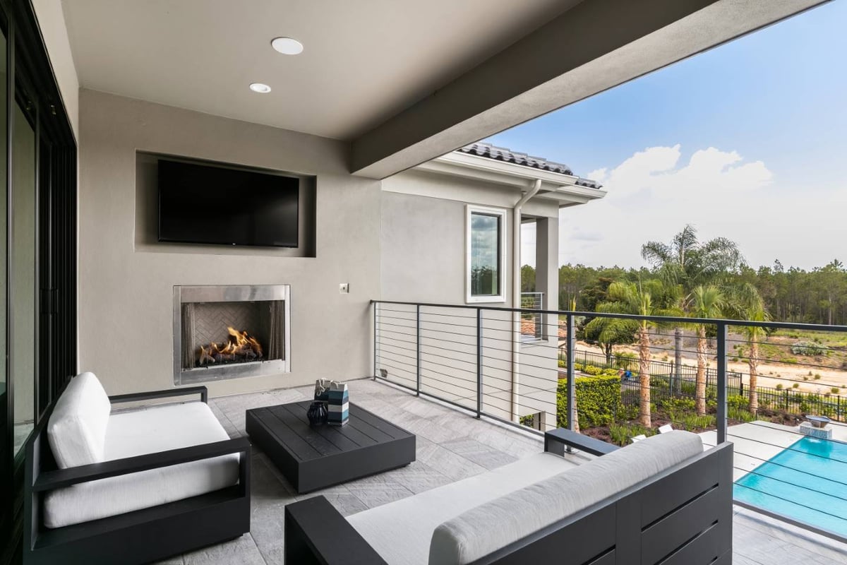 Contemporary Elegance Estate