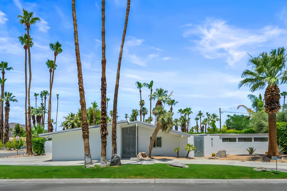 Alexander Desert Dreams