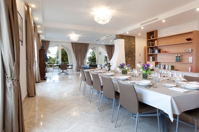 Luxury Villa Photo #13