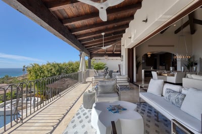Luxury Villa Photo #29