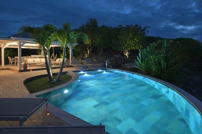 Luxury Villa Photo #12