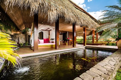 Luxury Villa Photo #9