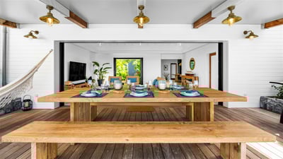 Kitchen & Dining Area: Fully equipped. Electric oven, gas stove, microwave, refrigerator, mixer, cen