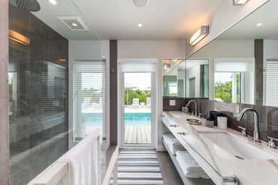 Luxury Villa Photo #21