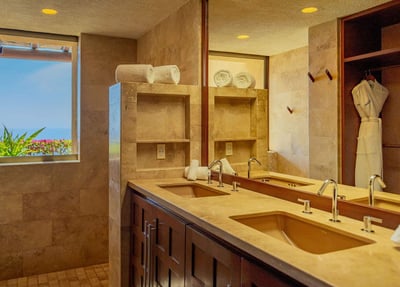 Luxury Villa Photo #30