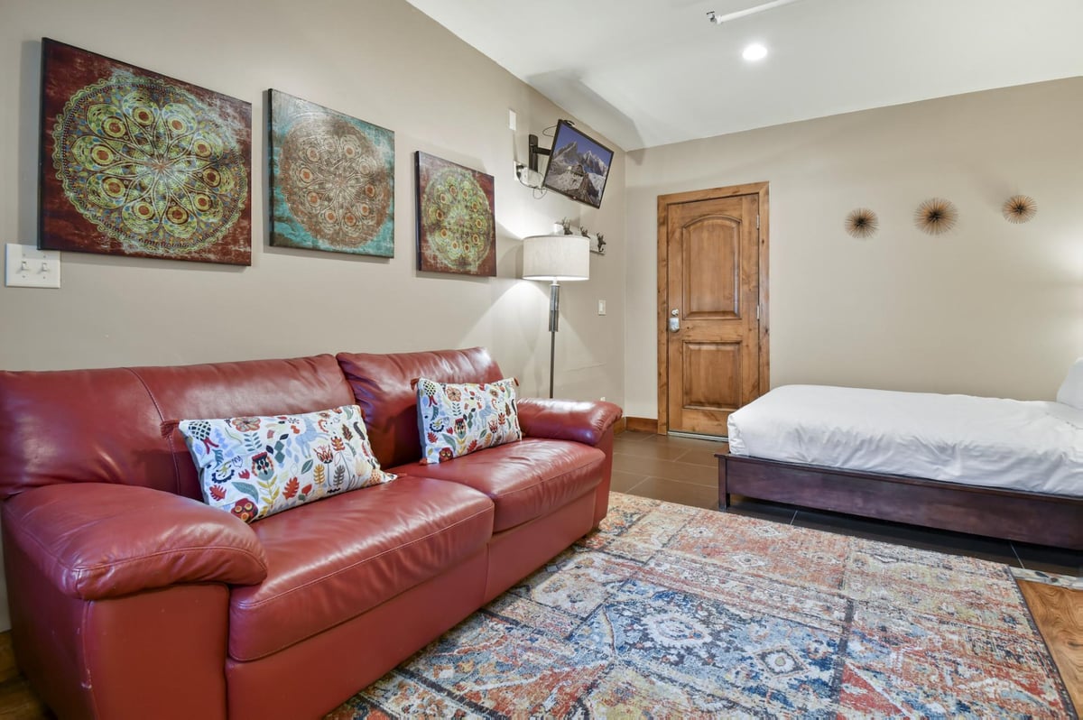 The Pearl of Park City