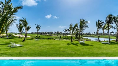 Luxury Villa Photo #4