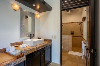 Luxury Villa Photo #65