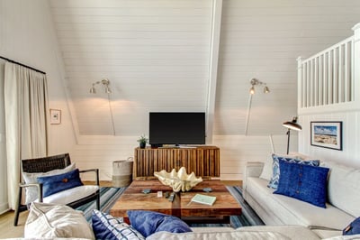 Luxury Villa Photo #14
