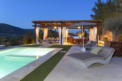 Luxury Villa Photo #7