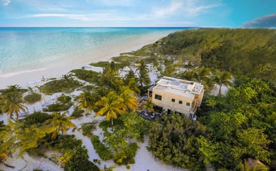 Luxury Villa Photo #3