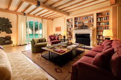 Luxury Villa Photo #17