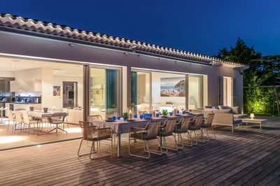 Luxury Villa Photo #11