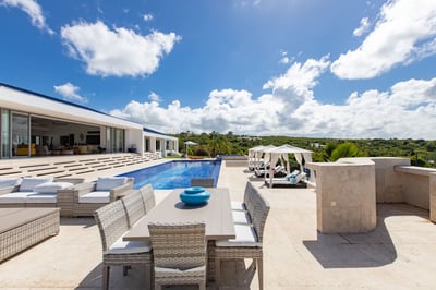 Luxury Villa Photo #11