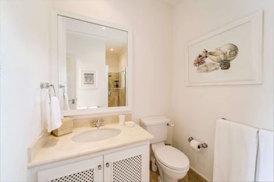 Luxury Villa Photo #15