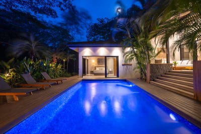 Luxury Villa Photo #4