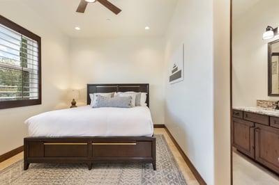 Bedroom 6 - detached Casita off front courtyard with en-suite