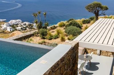 Luxury Villa Photo #18