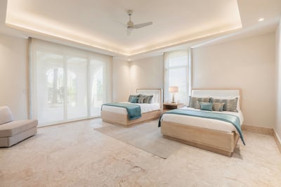 Luxury Villa Photo #64