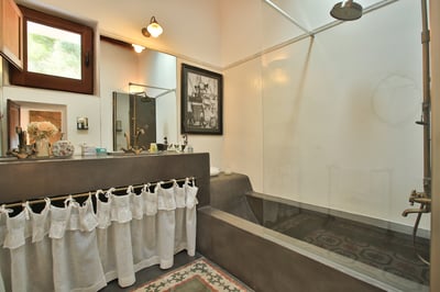 Luxury Villa Photo #37