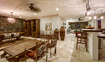 Luxury Villa Photo #20