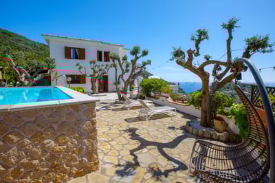 Luxury Villa Photo #7