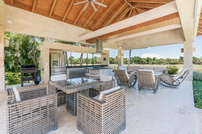 Luxury Villa Photo #12