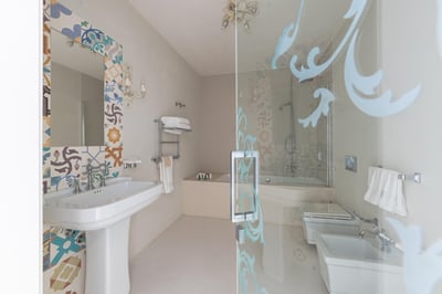 Luxury Villa Photo #45