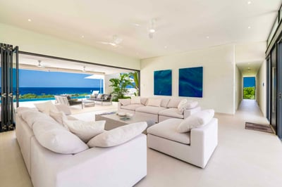 Luxury Villa Photo #11