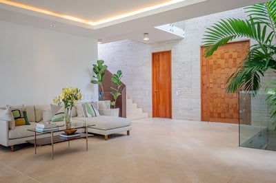 Luxury Villa Photo #26