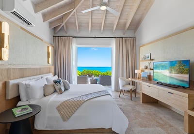 Luxury Villa Photo #6