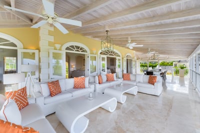 Luxury Villa Photo #4