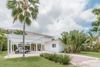 Luxury Villa Photo #36