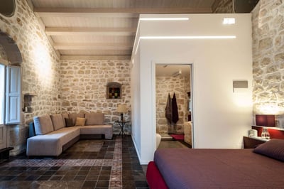 Luxury Villa Photo #17