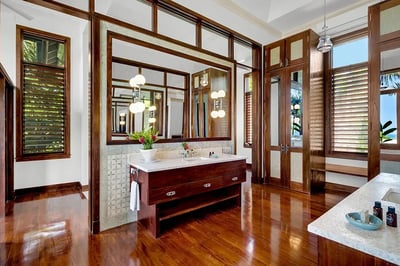 Luxury Villa Photo #24