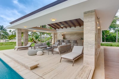 Luxury Villa Photo #13