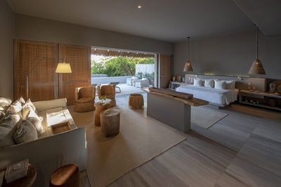 Luxury Villa Photo #33