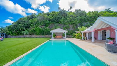 Luxury Villa Photo #9