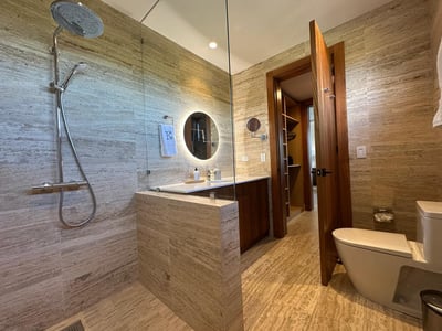Luxury Villa Photo #37