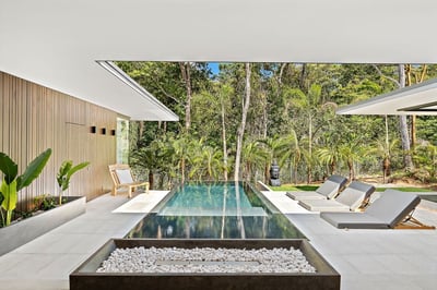 Luxury Villa Photo #3