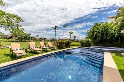 Luxury Villa Photo #2