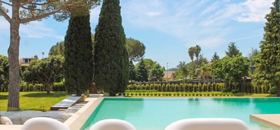 Luxury Villa Photo #2
