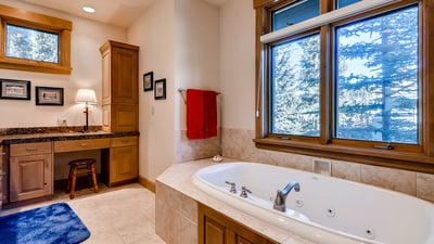 Primary ensuite soaking tub