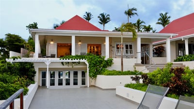 Luxury Villa Photo #18