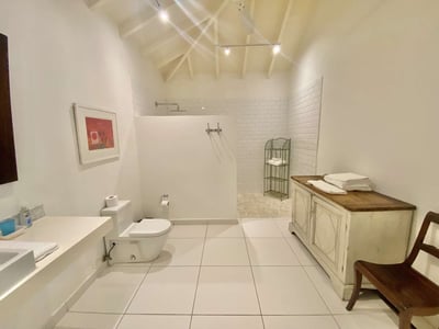 Luxury Villa Photo #38