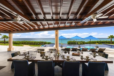 Luxury Villa Photo #16