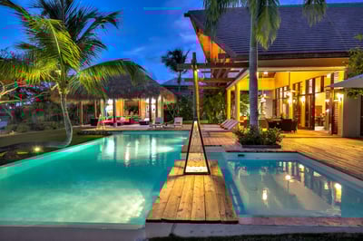 Luxury Villa Photo #6