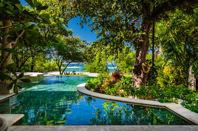 Luxury Villa Photo #6