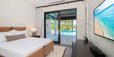 Luxury Villa Photo #27