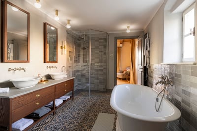 Luxury Villa Photo #38